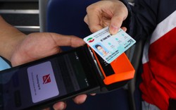 Đi xe buýt bằng vé điện tử tiện lợi như thế nào? 