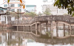 Độc lạ cây cầu có hình thuyền nan úp ngược tại Hà Nội