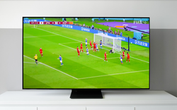 Điều gì làm nên sự khác biệt trên tấm nền OLED của TV Samsung so với các thương hiệu khác?
