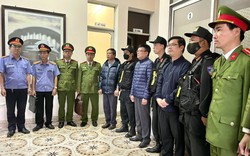 Bắt 3 thành viên Ban giám đốc Trung tâm đăng kiểm xe cơ giới tỉnh Thừa Thiên Huế