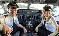 Cặp đôi phi công kết đôi kết hôn đã 10 năm: Có những bí quyết để đi du lịch như những cặp đôi mới yêu