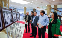 Lãnh đạo Bộ Văn hóa, Thể thao và Du lịch kiểm tra công tác chuẩn bị cho Triển lãm ảnh 80 năm Đề cương về Văn hóa Việt Nam