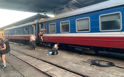 Phóng viên báo Anh thích thú với hành trình tàu hỏa TP. Hồ Chí Minh - Hà Nội