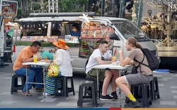 Thái Lan đưa xe bán đồ ăn thành xu hướng du lịch mới