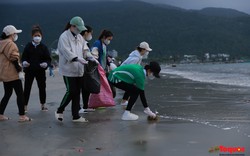 Gần 1.000 người nhặt rác làm đẹp bán đảo Sơn Trà và các bãi biển du lịch Đà Nẵng