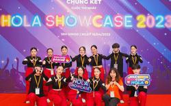 Học sinh THPT Lý Thường Kiệt nâng cúp vô địch Hola Showcase 2023 do ĐH FPT Hà Nội tổ chức