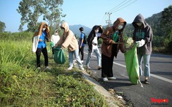 Hơn 700 tình nguyện viên tham gia làm sạch bán đảo Sơn Trà 