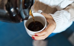 Kiểu uống cà phê khiến cơ thể đối mặt với 5 vấn đề sức khỏe, bao gồm cả huyết áp, tim mạch