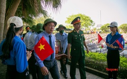 Đón các anh hùng liệt sĩ trở về đất mẹ Quảng Bình