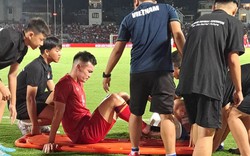 HLV Troussier gặp khó vì lý do ít ai ngờ