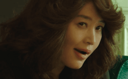 Quá bất ngờ với diện mạo mới của Kim Hye Soo