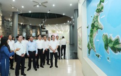 Chủ tịch nước Võ Văn Thưởng thăm Bảo tàng Côn Đảo và di tích lịch sử Trại Phú Hải