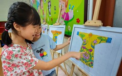 Hàng trăm học sinh thi vẽ tranh quảng bá di sản văn hóa Huế trên áo dài