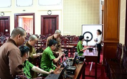 Tăng, Ni sinh Học viện Phật giáo Việt Nam tích cực tham gia kích hoạt tài khoản định danh điện tử