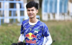 Cầu thủ cao 1m88 của HAGL bất ngờ được HLV Troussier triệu tập lên đội tuyển Việt Nam