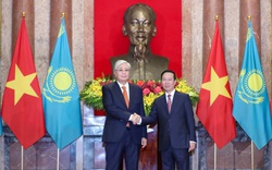 Chủ tịch nước chủ trì lễ đón Tổng thống Kazakhstan