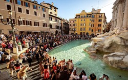 Du khách đối mặt với áp lực lớn vì giá cả leo thang tại những điểm đến nổi tiếng của Italia