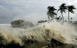 Bão Saola giật cấp 17 đang tiến gần Biển Đông, xuất hiện thêm bão Haikui