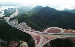 5 năm trước, tỉnh này chỉ có 20km cao tốc, hiện lột xác ngoại mục sở hữu số km cao tốc nhiều nhất Việt Nam