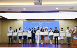 Báo điện tử Tổ Quốc được Chủ tịch UBND TP Hà Nội tặng Bằng khen 