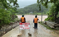 Mưa lớn gây chia cắt cục bộ ở nhiều nơi tại Quảng Bình