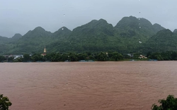 Quảng Bình: Nhiều tuyến, điểm du lịch tạm dừng hoạt động do mưa lũ