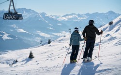 Cách các khu nghỉ dưỡng trượt tuyết duy trì ứng phó với biến đổi khí hậu