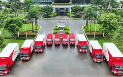 Sẵn sàng cho mùa Tết 2024: J&T Express tăng cường 140 xe tải mới