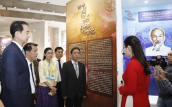 Khai mạc Triển lãm 