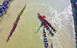 Tưng bừng giải đua trải truyền thống trên sông Lợi Nông