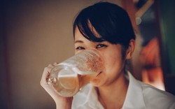 Đỏ mặt sau khi uống rượu bia: Dấu hiệu cảnh báo cơ thể có nguy cơ mắc bệnh