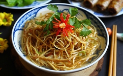 Nấu canh măng khô cúng Tất niên Tết Giáp Thìn 2024 nhớ làm thêm 1 bước này để loại bỏ hết độc tố, măng giòn ngon hơn