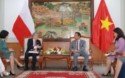 Đẩy mạnh hợp tác văn hoá, thể thao và du lịch giữa Việt Nam và Ba Lan