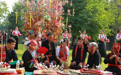 Đặc sắc “Ngày hội hoa Ban” tại Làng Văn hóa - Du lịch các dân tộc Việt Nam