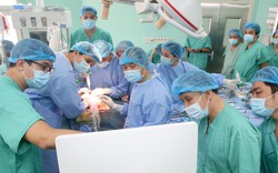 Bệnh viện Trung ương Huế thiết lập 3 kỷ lục về ghép tạng trong 48 giờ