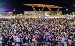 Hơn 80.000 người đổ về Đồng Hới, Quảng Bình xem Đại nhạc hội EDM, pháo hoa