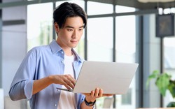Vivobook S 15 - Laptop AI Copilot+ PC mỏng nhẹ, đầy mạnh mẽ