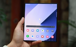 Galaxy Z Fold6 xuất hiện đã thay đổi hoàn toàn cách nhiều người làm việc