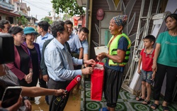 Chủ tịch Quốc hội: Đây là thời điểm cần phát huy tinh thần tương thân, tương ái, lá lành đùm lá rách