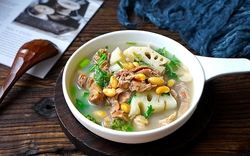 Chị em nào thường xuyên mất ngủ, ngủ không ngon giấc nhớ ăn món canh từ 