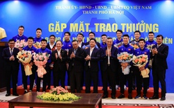 Vinh danh, khen thưởng các cầu thủ cầu thủ Hà Nội sau chức vô địch ASEAN Cup 2024