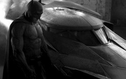 Ben Affleck tự đạo diễn và đảm nhận vai chính trong phim Người Dơi