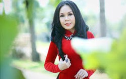 Việt Hương cúi đầu xin lỗi vì diễn hài “thô tục”