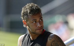 Giữa tâm bão tin đồn, Neymar lại xuất hiện tại Trung Quốc