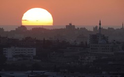 Giữa căng thẳng, Israel tiếp tục không kích khủng bố dọc Gaza