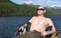 Phản ứng mới nhất của ông Putin uy lực “ngực trần cưỡi ngựa”