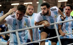 Chưa bao giờ thấy fan của Argentina tồi tệ như thế