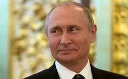 Tổng thống Putin bất ngờ mời tuyển Nga đến điện Kremlin