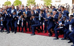 Nóng: Tiệc cúp vàng tuyển Pháp “thăng hoa” cùng Tổng thống Macron