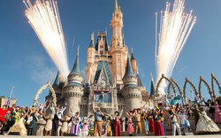 Chiêu trò ma thuật nào khiến Disneyland hút tiền khủng từ du khách?